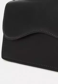 Сумочка CRANE SOFT STRUCTURE HVISK, черный