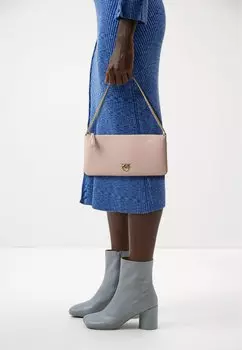Сумочка Horizontal Flat Pinko, цвет cipria