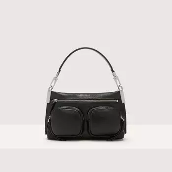 Сумочка из блестящей кожи с тиснением козы Coccinelle HYLE SHINY GOAT SMALL, черный