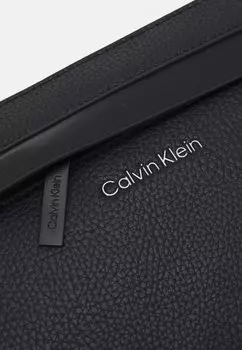 Сумочка MUST COMPACT CASE UNISEX Calvin Klein, черный