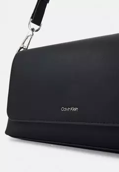 Сумочка Must Shoulder Bag Calvin Klein, черная