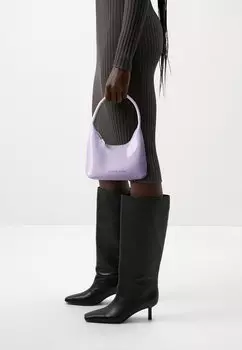 Сумочка Must Shoulder Bag Patent Tommy Jeans, цвет lavender flower