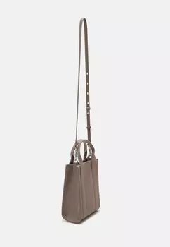 Сумочка SQUARE SMALL TOTE KARL LAGERFELD, серый