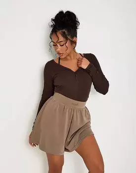 Sunde мягкие укороченные шорты для отдыха в цвете мокко