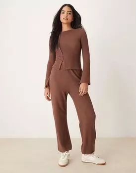 Супермягкие брюки-джоггеры ASOS DESIGN с низкой посадкой шоколадно-коричневого меланжевого цвета с манжетами, комплект