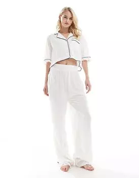 Супермягкие обтягивающие широкие пижамные брюки белого цвета с контрастной окантовкой ASOS