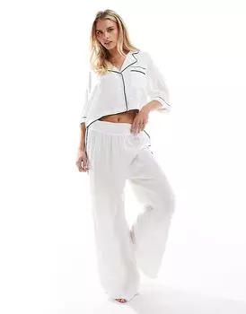 Супермягкие обтягивающие широкие пижамные брюки белого цвета с контрастной окантовкой ASOS