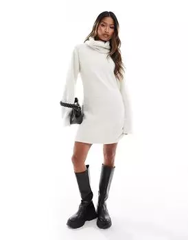 Супермягкое пушистое мини-платье с воротником-стойкой кремового цвета ASOS DESIGN