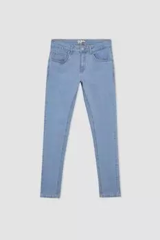 Супероблегающие джинсовые брюки с нормальной талией и очень узкими штанинами DeFacto, синий