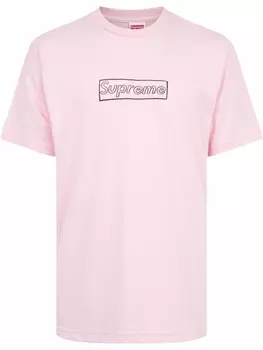 Supreme футболка с логотипом из коллаборации с Kaws, розовый