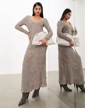 Светло-бежевое платье макси ASOS EDITION – с жатой структурой, декоративной строчкой и овальным вырезом