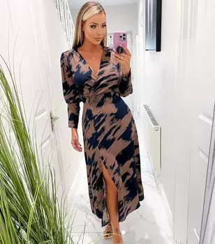 Светло-коричневое платье миди с длинными рукавами и абстрактным рисунком AX Paris AX Paris, светло-коричневый