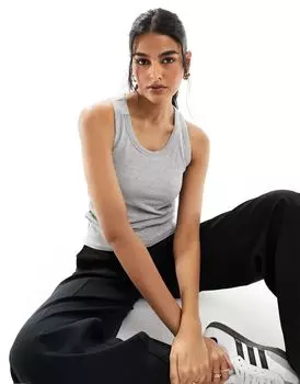 Светло-серая майка Pieces со встроенным бюстгальтером