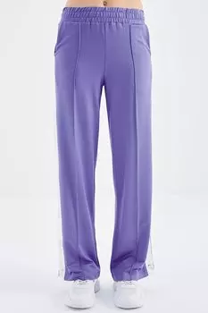 Светло-сиреневый женский спортивный костюм с широкими штанинами и кружевной отделкой спереди Veryperi