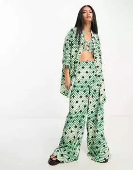 Светло-зеленая пляжная рубашка с геометрическим принтом River Island
