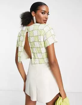 Светло-зеленая укороченная футболка с открытой спиной и пайетками ASOS DESIGN в шахматную клетку