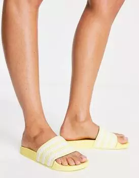 Светло-желтые шлепанцы adidas Originals Adilette