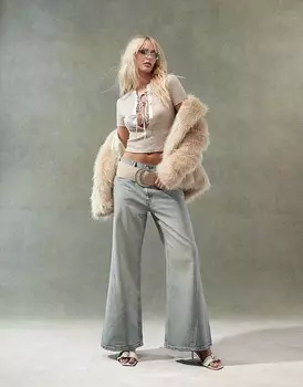 Светлые джинсы широкого кроя ASOS DESIGN с закрученным швом
