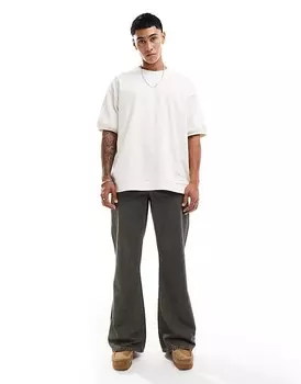 Светлые расклешенные джинсы ASOS DESIGN с тонированным эффектом