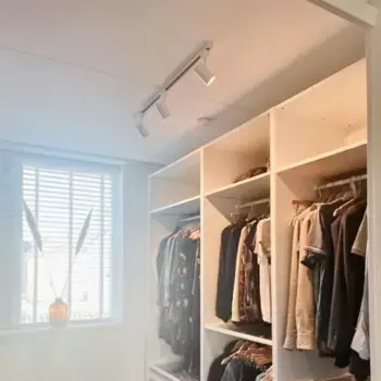 Светодиодноео трековое освещение Qub