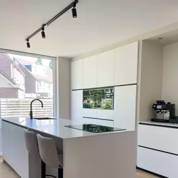 Светодиодноео трековое освещение Qub