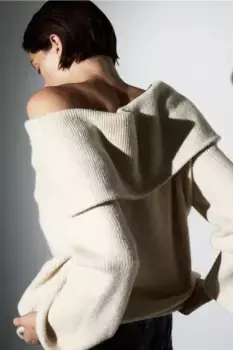Свитер эластичной вязки с открытыми плечами H&M, бежевый