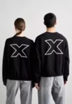 Свитер CREWNECK UNISEX 032C, черный