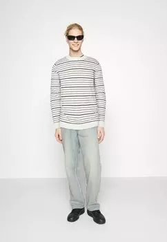 Свитер JPRNIKO STRIPE CREW NECK Jack & Jones, тофу/морской темно-синий
