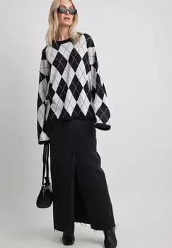 Свитер NA-KD, черный белый
