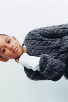 Свитер с клещами ZARA, серый мергель