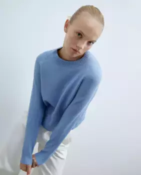 Свитер с круглым вырезом Sfera, светло-голубой