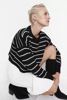 Свитер Trendyol укороченный, черный