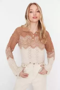 Свитер Trendyol укороченный с воротником-поло, бежевый/белый