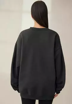 Свитер Wellness Club Self., черный