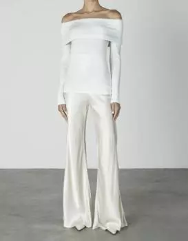 Свитер вязаный топ с открытыми плечами в зимнем белом цвете Enza Costa