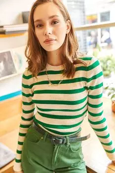 Свитер - Зеленый - Приталенный Olalook, зеленый