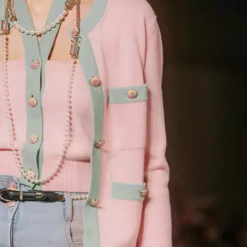 Свитер женский кашемировый Chanel, розовый