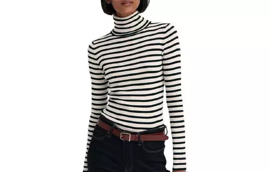 Свитер женский молочно-белый Uniqlo