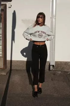Свитерская футболка нью-йорка ZARA, серый мергель