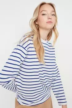 Свитшот Trendyol оверсайз с круглым вырезом, белый