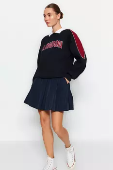 Свитшот Trendyol с воротником, темно-синий