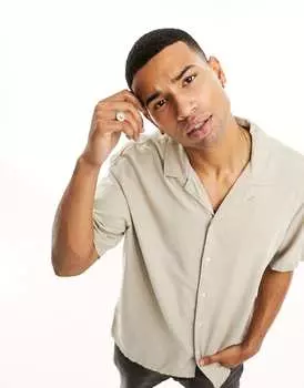 Свободная бежевая рубашка Bershka