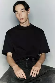 Свободная футболка с потертым эффектом H&M, черный