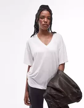 Свободная футболка Topshop с V-образным вырезом белого цвета