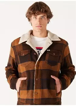 Свободная коричневая мужская куртка W4E0XZY80 Trucker Jacket Wrangler, коричневый