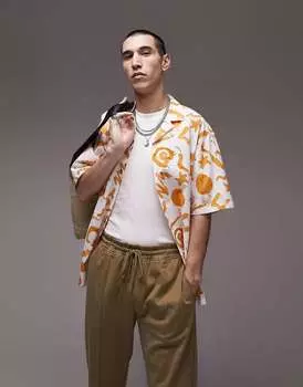 Свободная рубашка Topman с короткими рукавами и абстрактным рисунком экрю и оранжевого цвета
