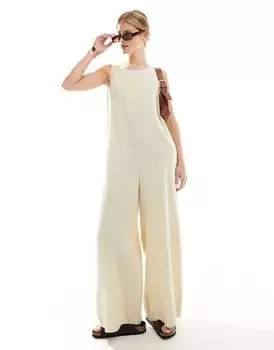 Свободный комбинезон ASOS с брюками-кюлотами и круглым вырезом каменно-бежевого цвета