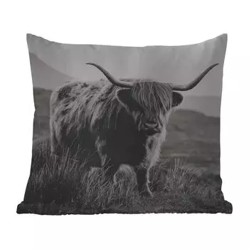 [T] Подушка MuchoWow для улицы - Шотландский горец - Природа - Коровы - Животные - Черно-белый - 60x60 см - Устойчивость к атмосферным воздействиям - Подушка для отдыха - Чехлы для подушек - Декоративные чехлы для подушек - Декоративные чехлы дл...
