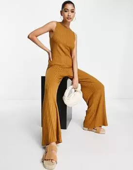 Табачный комбинезон без рукавов в рубчик ASOS DESIGN