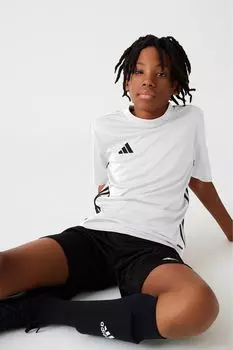 Таблица 23 Детская футболка adidas, белый